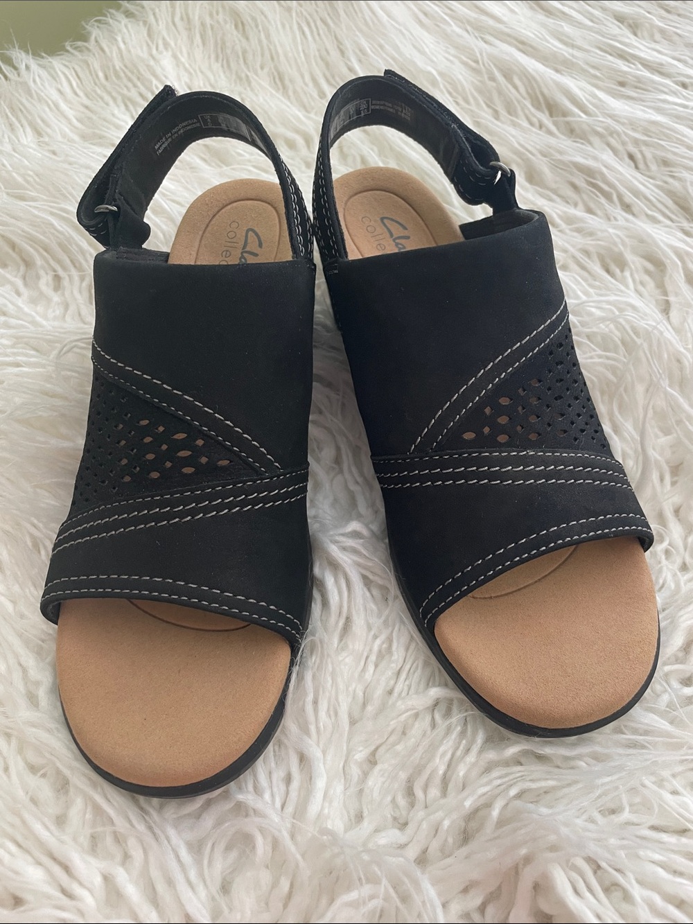 Clarks Collection Black Open-Toe Slingback Wedge Sandals - Like New! Sz 6.5 - Picture 7 of 12
